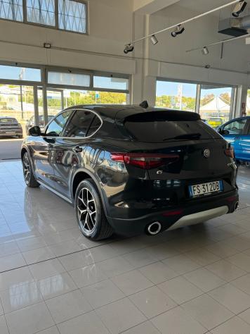 STELVIO SPORT EDITION 210 CV AT8 Q4 - Foto 6