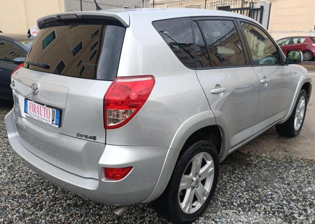 Toyota RAV 4 RAV4 Crossover 2.2 D-4D 177 CV Luxury - Foto 5