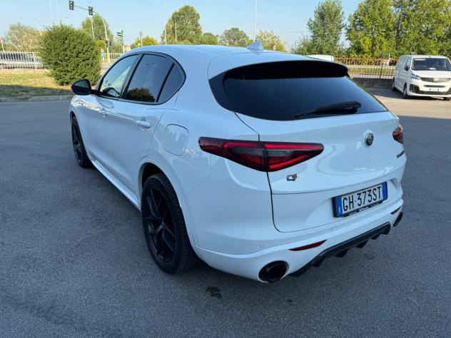 Alfa Romeo Stelvio 2.2 210 CV AT8 Q4 Veloce T - Foto 3