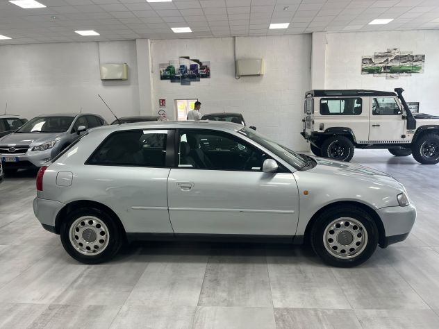 Audi A3 3p 1.8 - Foto 4