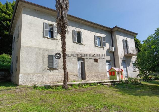 Fossombrone splendida casa completamente indipendente con vista panoramica sul colle dei cappuccini e le colline circostanti. situata a ridosso della - Foto 3