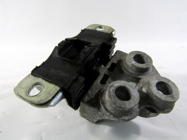 A236012 SUPPORTO MOTORE FIAT GRANDE PUNTO 1.3 D 66KW 6M 5P (2008) RICAMBIO USATO