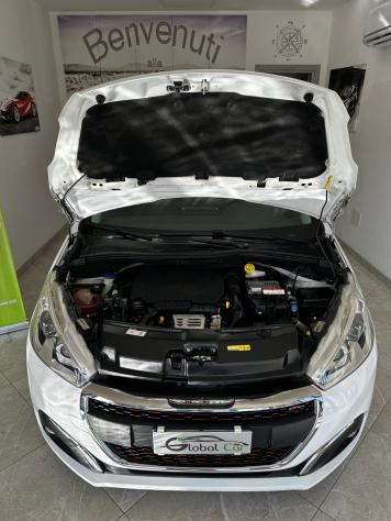 Peugeot 208 PureTech Turbo 110 EAT6 S&S 5 porte GT Line - Foto 6