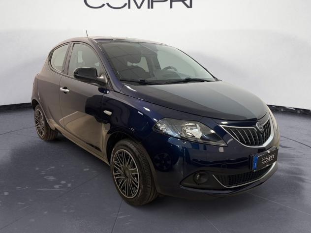 Lancia Ypsilon 1.0 FireFly 70cv S&S Hybrid GOLD - Foto 2