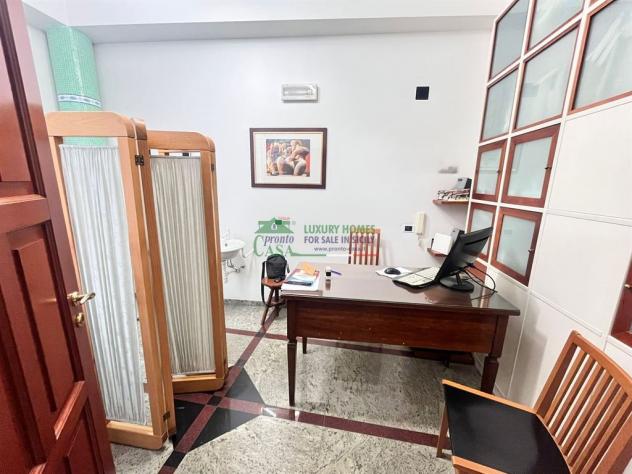 Rif:2746 - Locale su due livelli con terrazzino – Soluzione versatile per ufficio, studio o futura trasformazione, Comiso - Foto 7
