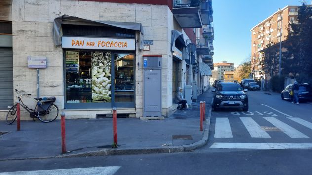 PANIFICIO A CORSICO 150 MQ ANGOLARE ADATTO A GASTRONOMIA PAN CAFFE' - Foto 2