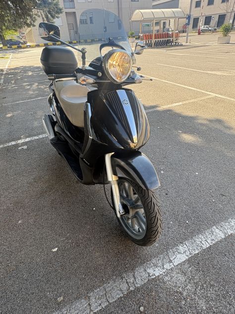 Piaggio Beverly 300 ie leggi? - Foto 5