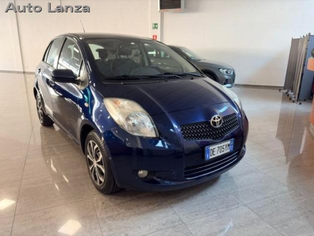 TOYOTA Yaris 1.3 5 porte Luna ADATTA A NEOPATENTATI rif. 24097765