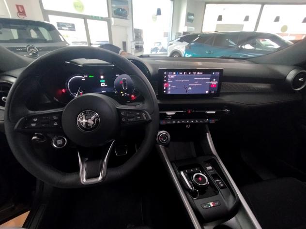 Alfa Romeo Tonale 1.5 160 CV MHEV TCT7 Veloce - Foto 8