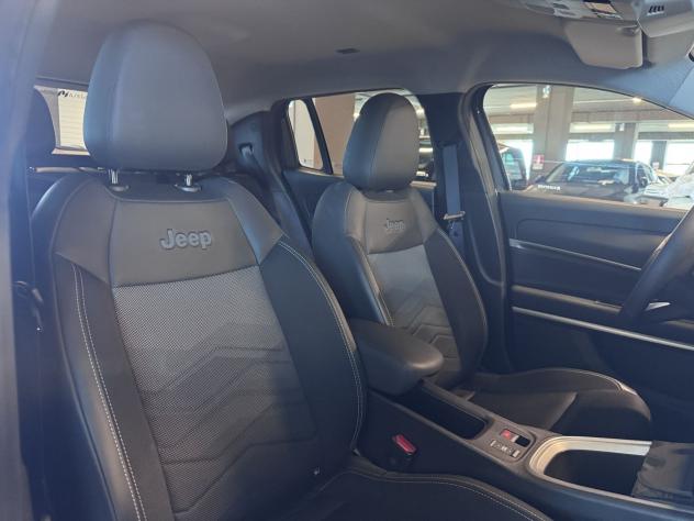 Jeep Avenger Avenger 1.2 turbo e-hybrid mhev Summit fwd 110cv edct6 - Foto 8