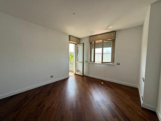 Appartamento di 141 m² con 4 locali e box auto in vendita a Bergamo - Foto 11