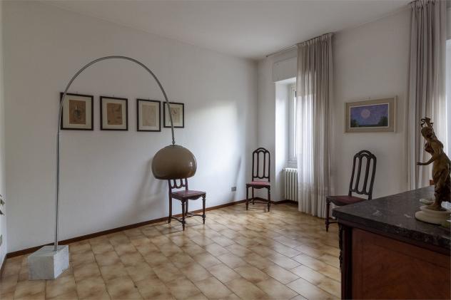 Casa a Mandello del Lario: Ampi Spazi e Prezzo Competitivo 129 - Foto 10