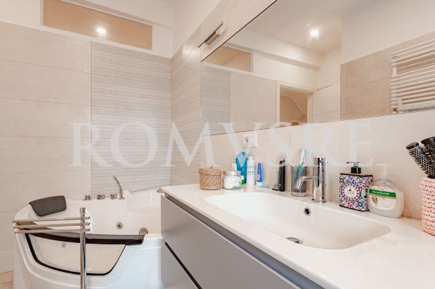 AXA CASAL PALOCCO VILLA 220 MQ FINEMENTE RISTRUTTURATA - Foto 6