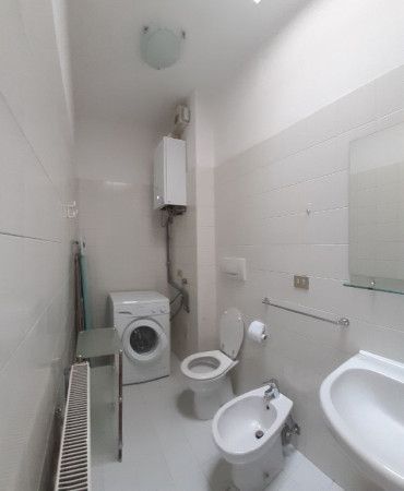 BILOCALE STUDENTI UNIVERSITARI VIA CAMPOFIORE - Foto 8