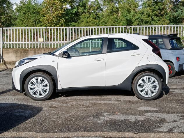 Toyota Aygo X 1.0 VVT-i 72CV Active S-CVT - Foto 8