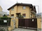 Casa indipendente di 200 m² con più di 5 locali e box auto in vendita a Cas &hellip;