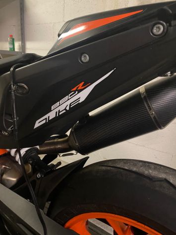 KTM 890 Duke R - Foto 3