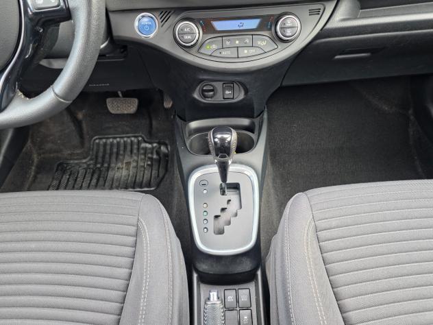 Toyota Yaris 1.5 Hybrid 5 porte Business E6 Automatico NEO 2018 - Foto 10