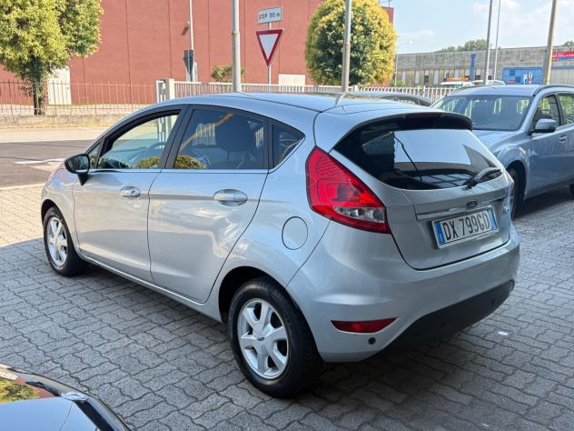 Ford Fiesta 1.2 82 CV 5 porte Titanium - Foto 2