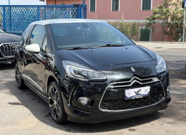DS AUTOMOBILES DS 3 PureTech 82 So Chic rif. 23944332 - Foto 3