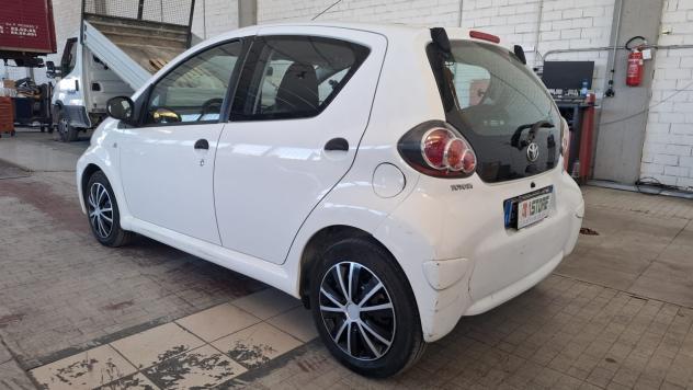 Toyota Aygo 1.0 12V VVT-i 5 porte Active Connect - Foto 6