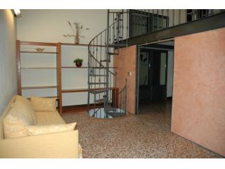 Appartamento centralissimo affittasi