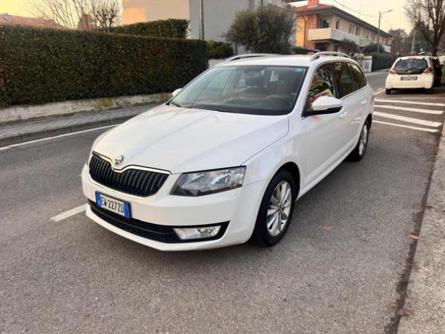 SKODA Octavia 1.6 TDI CR 105 CV DSG Wagon Elegance rif. 24078199 - Foto 2