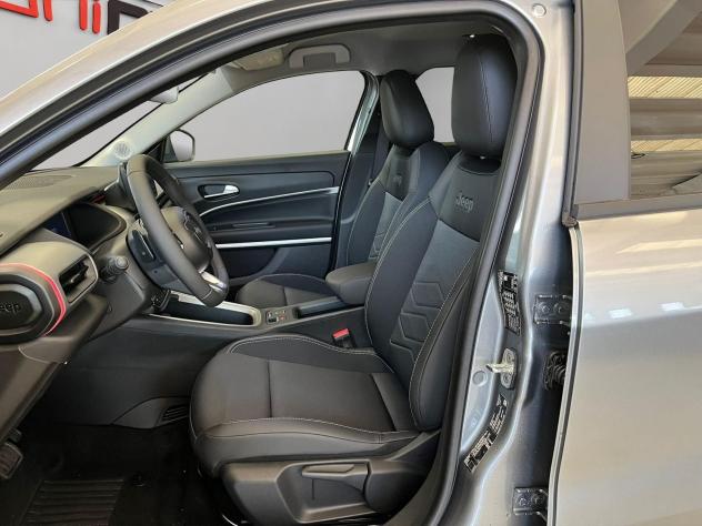 Jeep Avenger 1.2 turbo e-hybrid mhev Summit 110cv - Foto 8