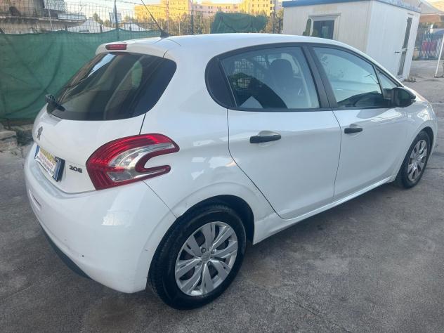 Peugeot 208 1.4 HDi 68 CV autocarro - Foto 8