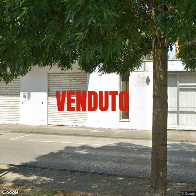 Locale comm.le/Fondo in vendita a Ponsacco 111 mq  Rif: 1360234