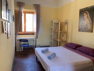 Stanza singola in pieno centro da settembre