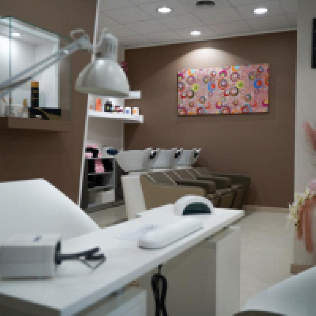 Parrucchiere e Centro Estetico Francesca Silvia Beauty Salon - Foto 3