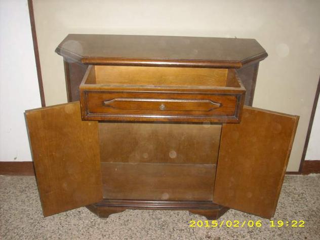 Piccola credenza svasata - Foto 2