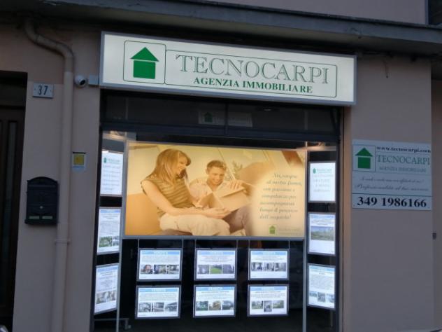 Immobile di 600 m² in vendita a Carpi