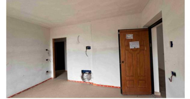 Immobile in asta di 314 m², box auto in vendita a Serra Sant'Abbondio - Foto 5