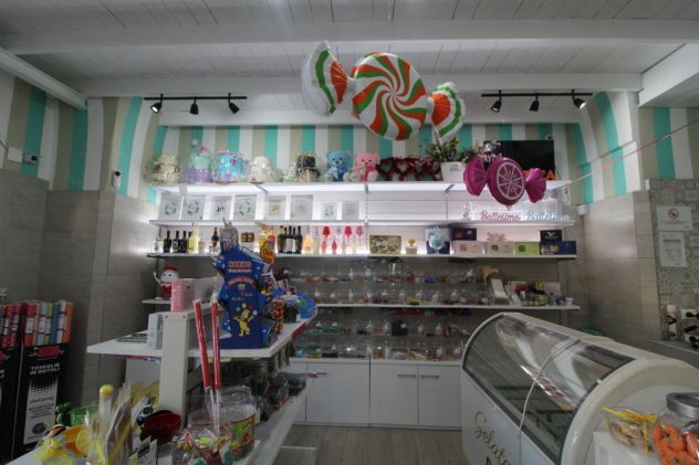 VENDITA ATTIVITA’ “SACCHETTI DI FELICITA’” MONTEPARANO - Foto 7