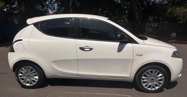 Lancia Ypsilon 1.2 69 CV 5 porte GPL Ecochic Silver - Foto 2