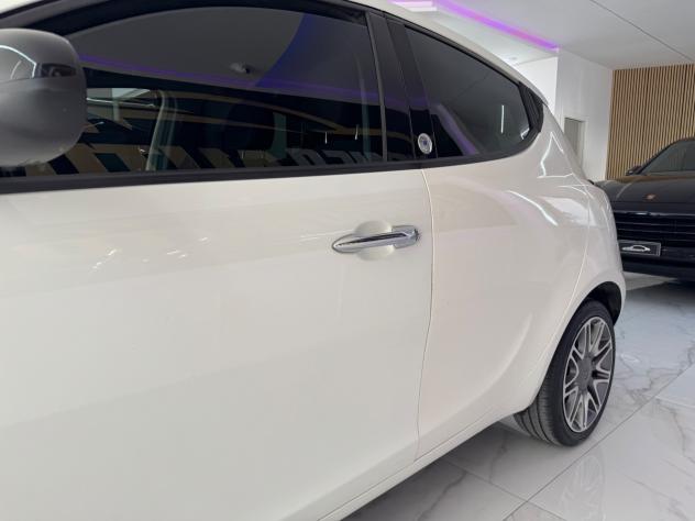 Lancia Ypsilon 1.2 GPL Ecochic Platinum Iper Full - Foto 5