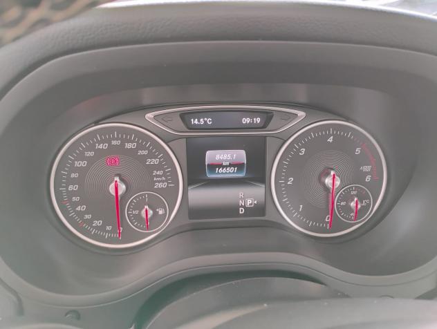 Mercedes-Benz Classe B B 180 d Automatic Sport - Foto 10