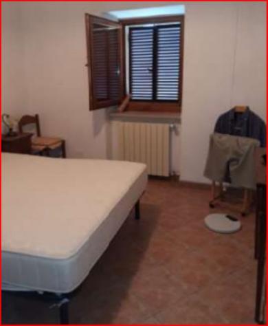 Immobile in asta di 151 m² con più di 5 locali e box auto in vendita a Sellano - Foto 7