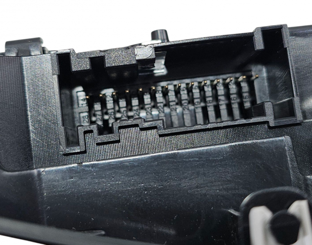 PLAFONIERA MERCEDES GLB Serie (X247) A0009000924 (19) - Foto 14