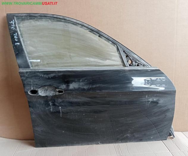 PORTA ANT.D. NERO MET CON ALZ E SERR (no serr. no maniglia)  Carrozzeria  Lamierati esterni  Porte  Porta ant. dx. BMW - Serie 3 E90 4 porte - 01-02-2