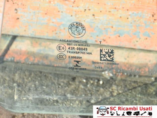 VETRO SCENDENTE POSTERIORE SINISTRO ALFA ROMEO Giulia Serie (952_) 50547125 (16) - Foto 2