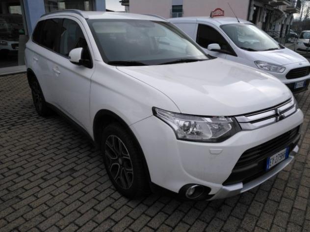MITSUBISHI Outlander 2.2 DI-D 4WD Instyle 7p. rif. 19899686 - Foto 2