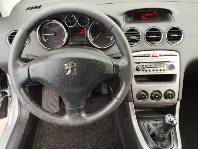 Peugeot 308 1.6 HDi 110CV 3p. Tecno (5 Marce) - Foto 4
