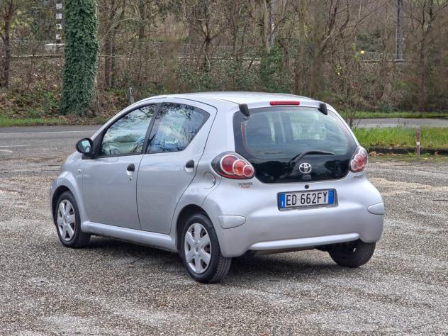 Toyota Aygo 1.0 12V VVT-i 5 porte Now Connect 2010-E5 Manuale NEO - Foto 4