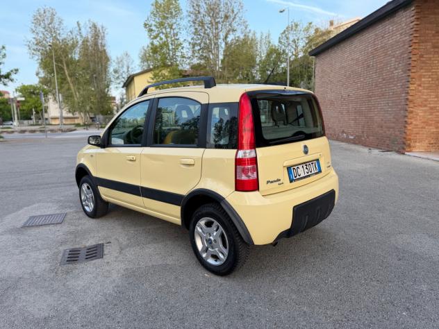 Fiat Panda 1.3 MJT 16V 4x4 Climbing - Foto 4