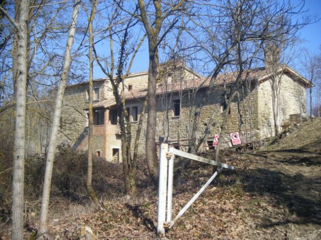 Casolare ristrutturato a Colpalombo di Gubbio, PG. - Foto 4