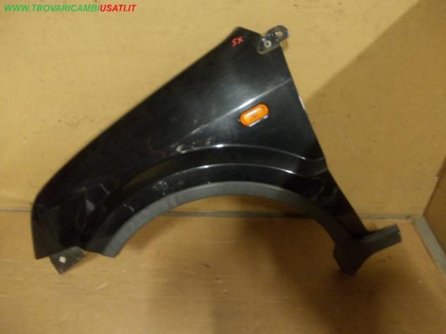 PARAFANGO ANT.S. NERO MET CON CODOLINO FORD FUSION (CBK) Carrozzeria Lamierati esterni Fiancate Parafango ant. FORD - FUSION - 01-03-2006 - 01-12-