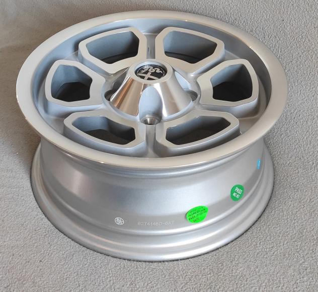 Cerchi vega silver 6x 14 4x108 alfa romeo Giulia - Foto 6
